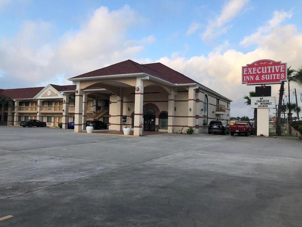 Executive Inn And Suites photo 10