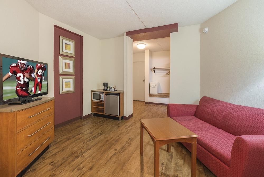 Sycamore Suites photo 46