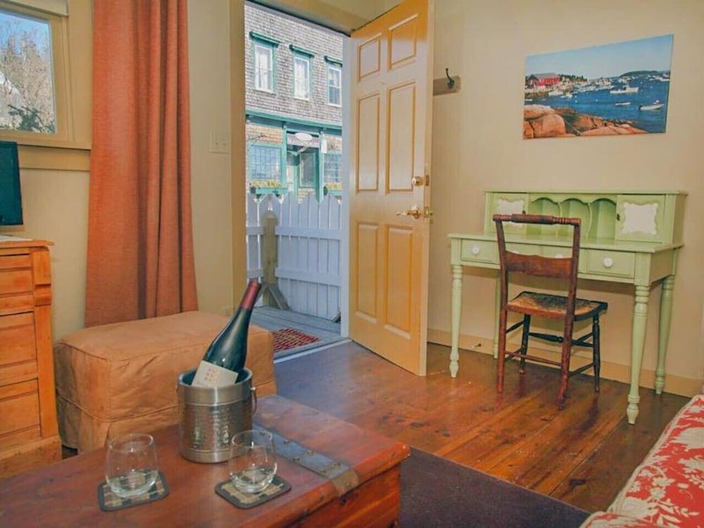 Inn on the Harbor photo 88
