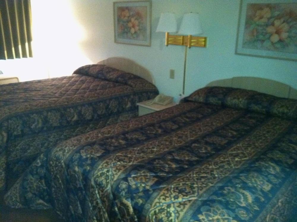 Heritage Inn photo 13