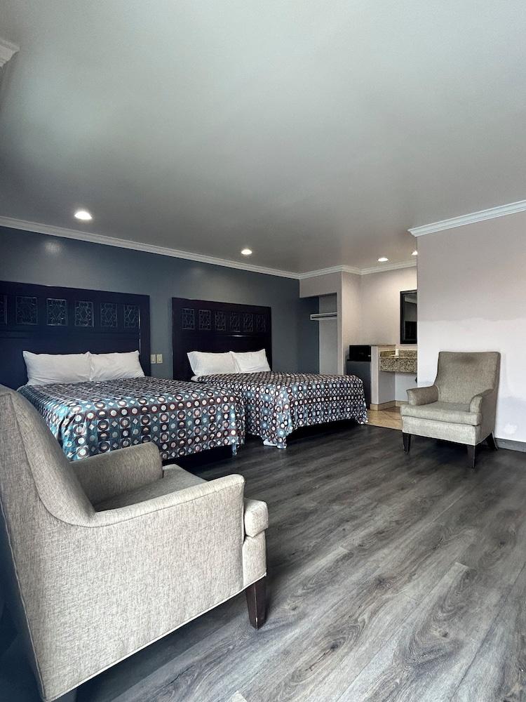 HYLAND MOTEL photo 3