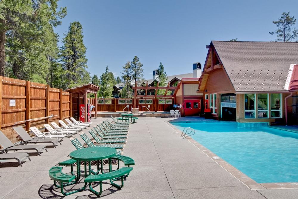 Pine Ridge Condominiums photo 46
