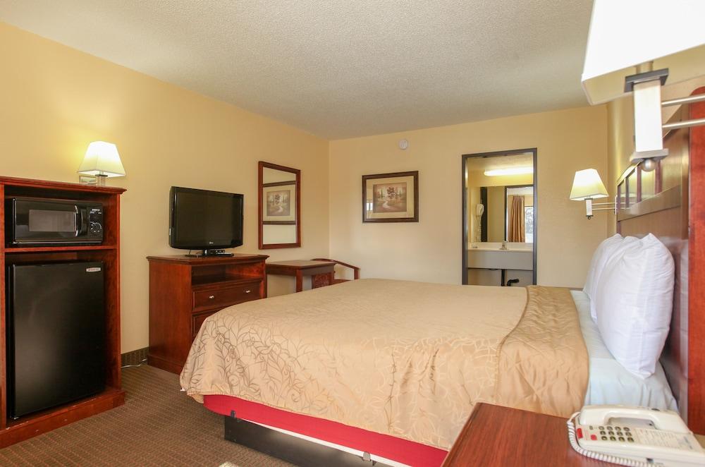 Budget Inn photo 17