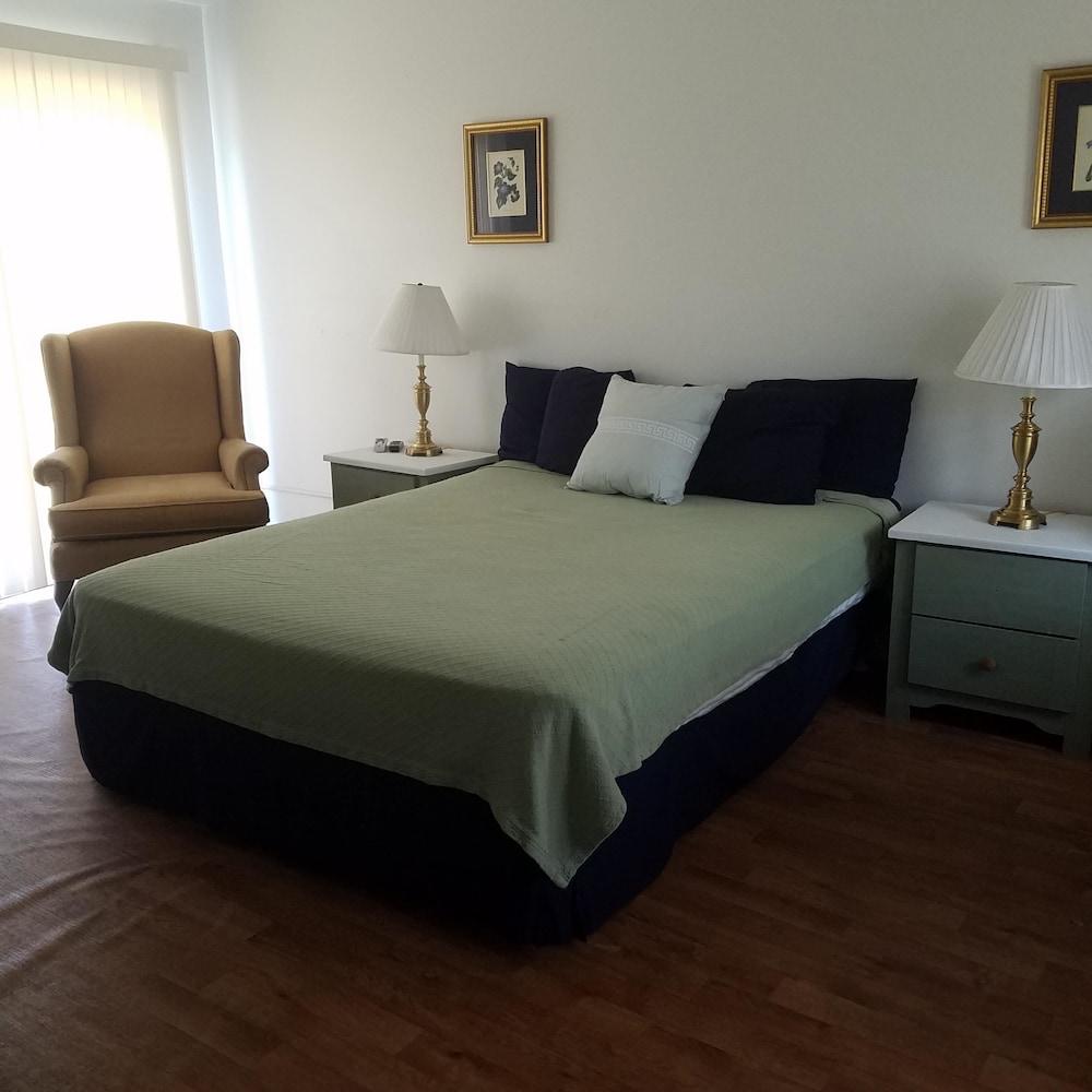 Becket Motel photo 2