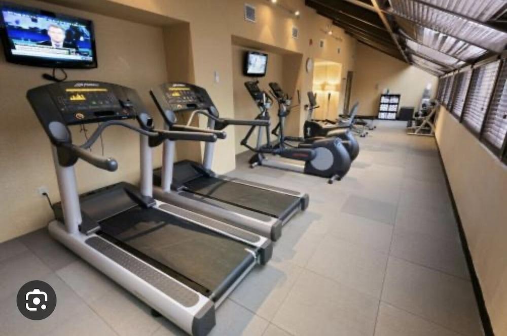 Brandywine Plaza Hotel photo 20