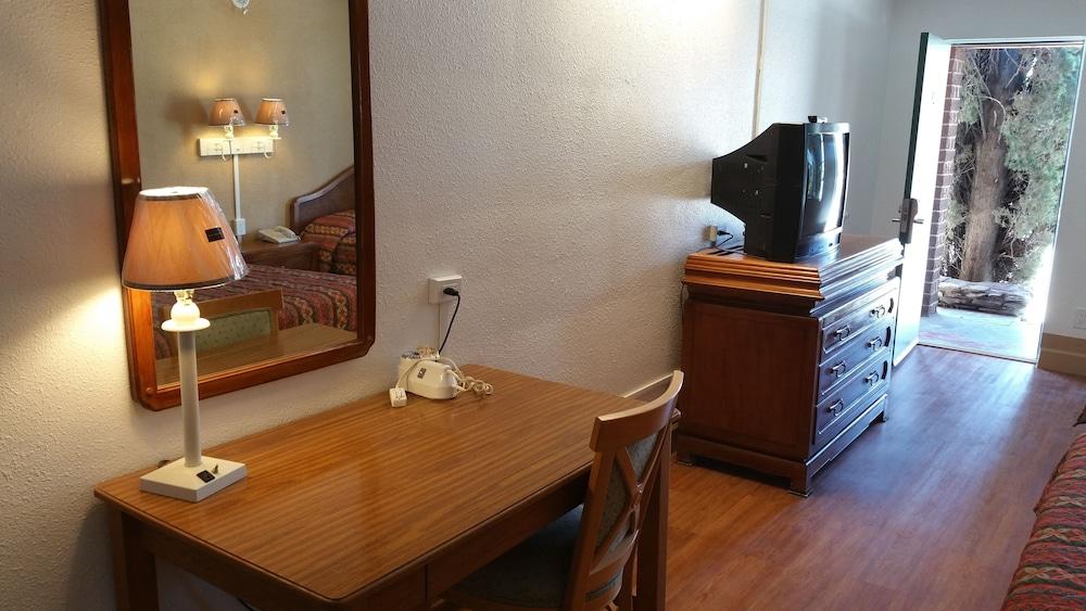 Tri-State Inn photo 4