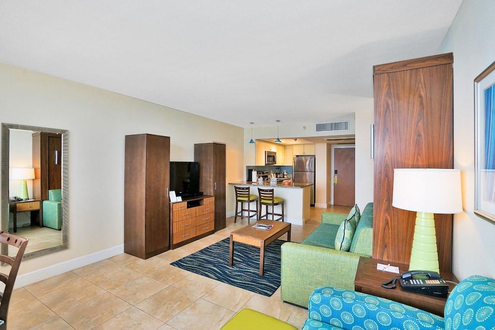 Hollywood Beach Tower photo 22