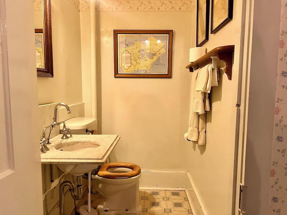 American House 1854 photo 60