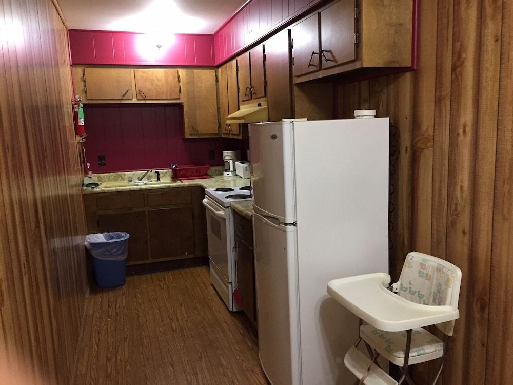 Country Inn Motel photo 20