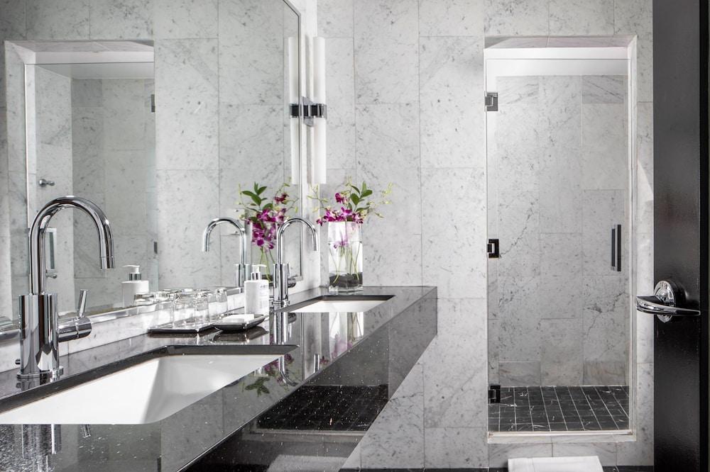 6 Columbus Central Park Hotel photo 27