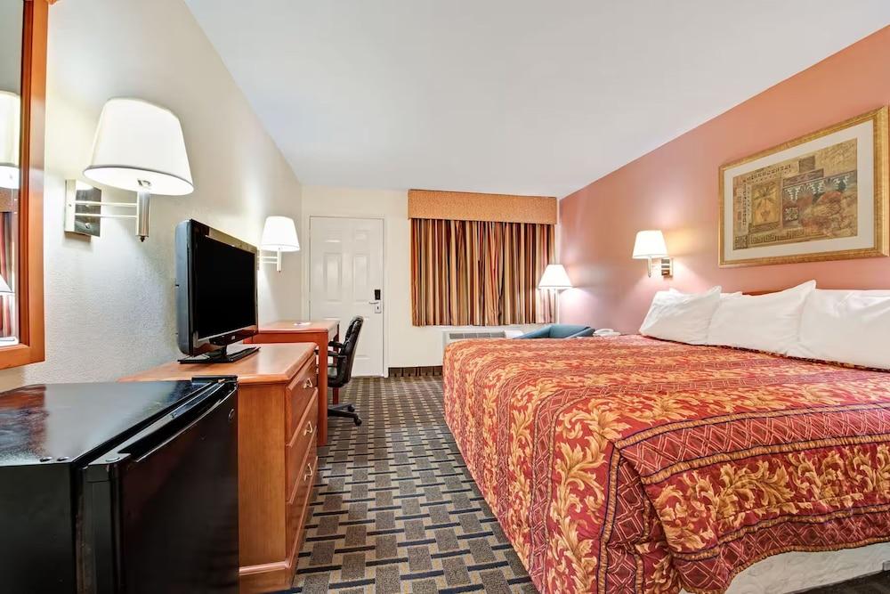 Day Star Dallas South photo 4