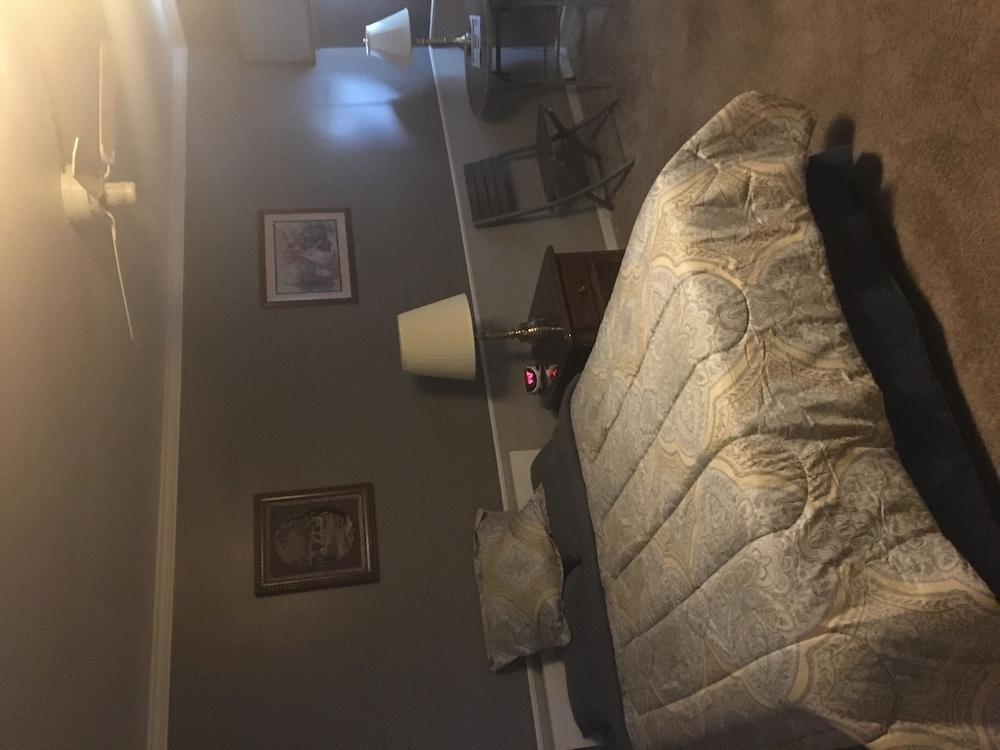 Harbor Beach Inn photo 18
