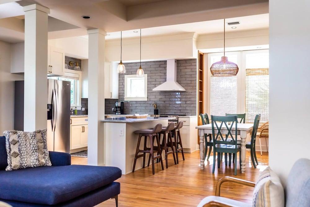 Days Like This -spacious Home Steps From the Beach photo 21