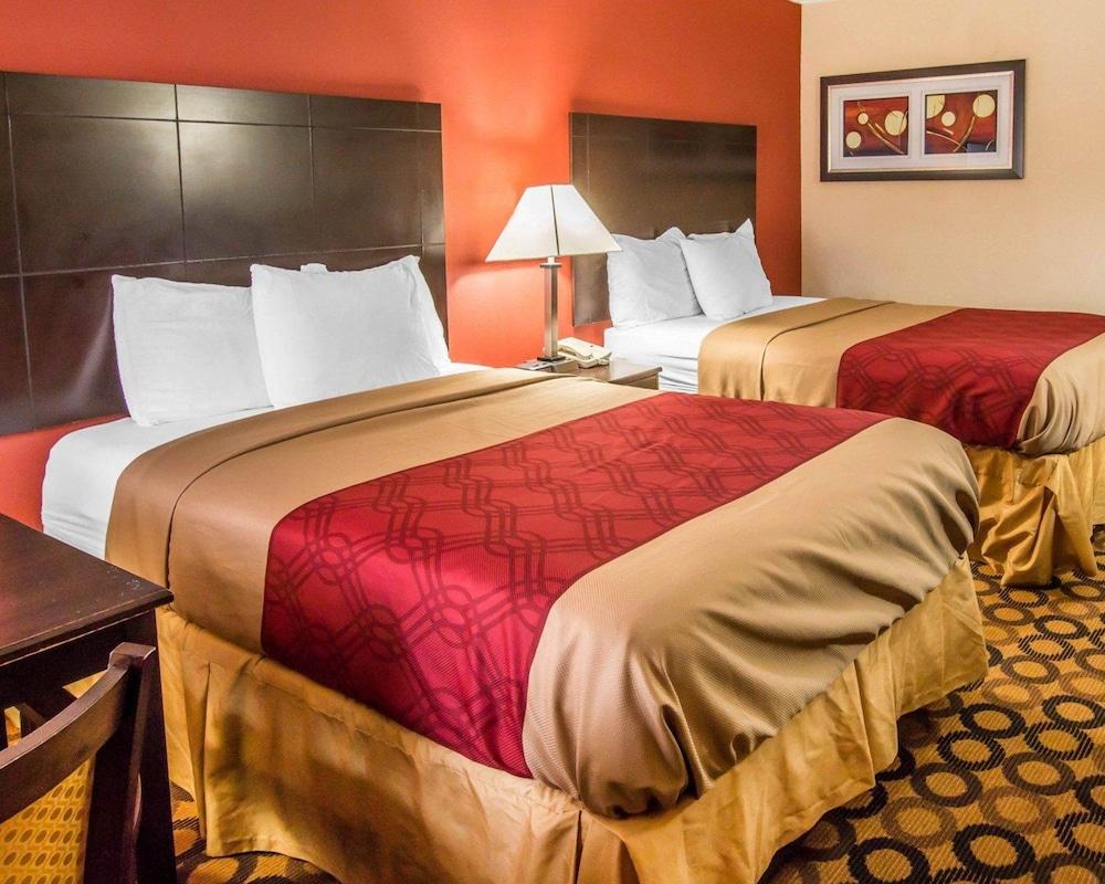 Econo Lodge Richmond Hill photo 9