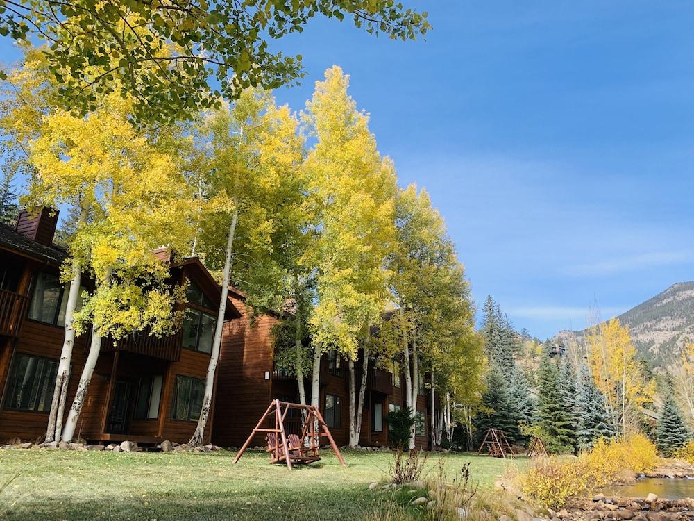 Aspen Winds on Fall River photo 23