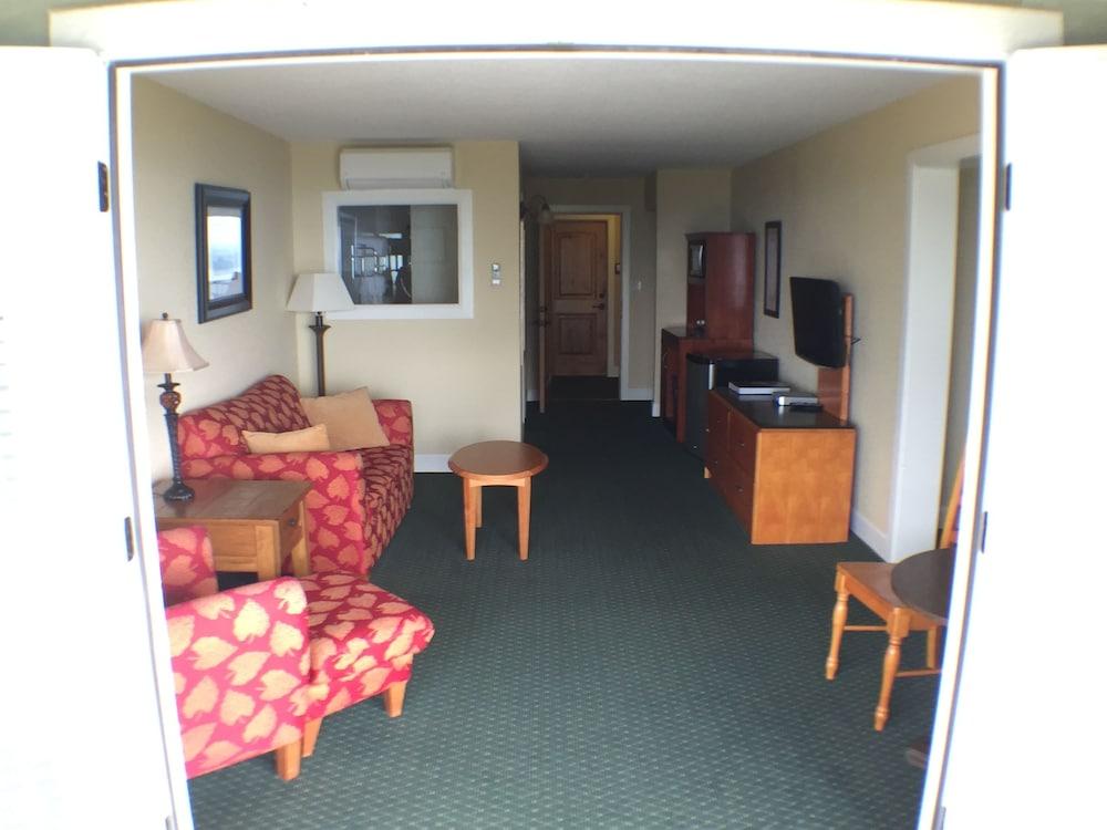 Whitney Mountain Lodge photo 14