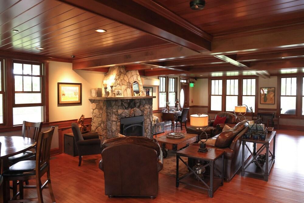 The Liberty Lodge at Sister Bay photo 5