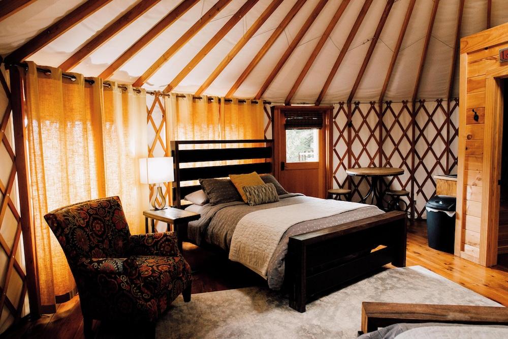 Sky Ridge Yurts photo 32
