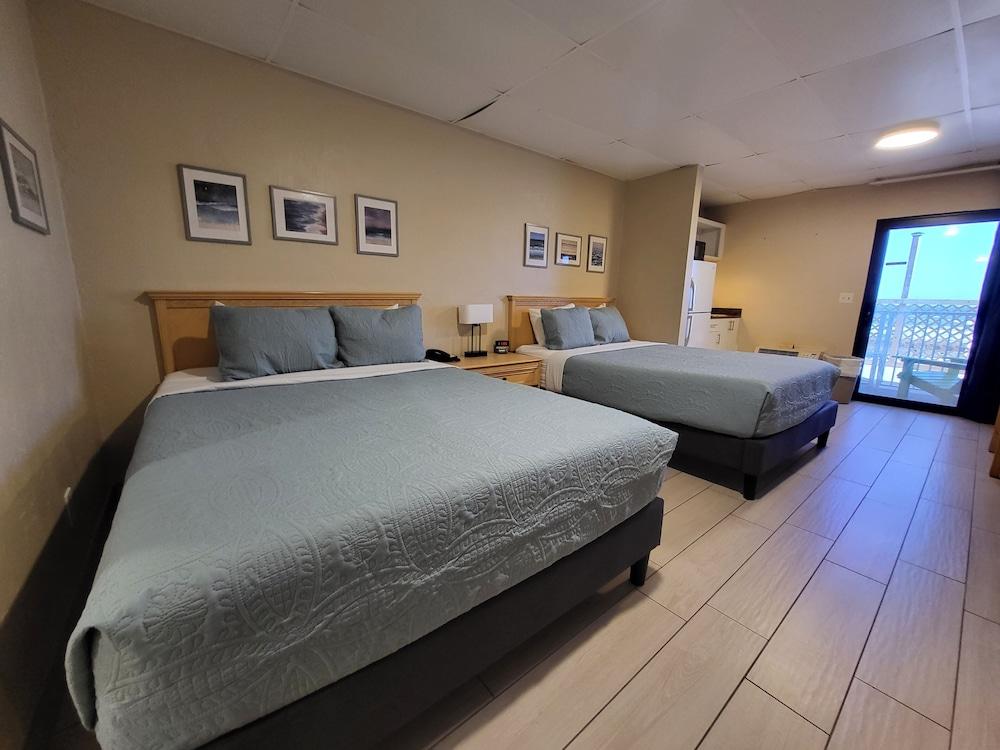 Beachside Hotel photo 20