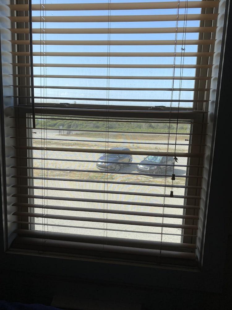 Seaview Pier and Motel photo 7