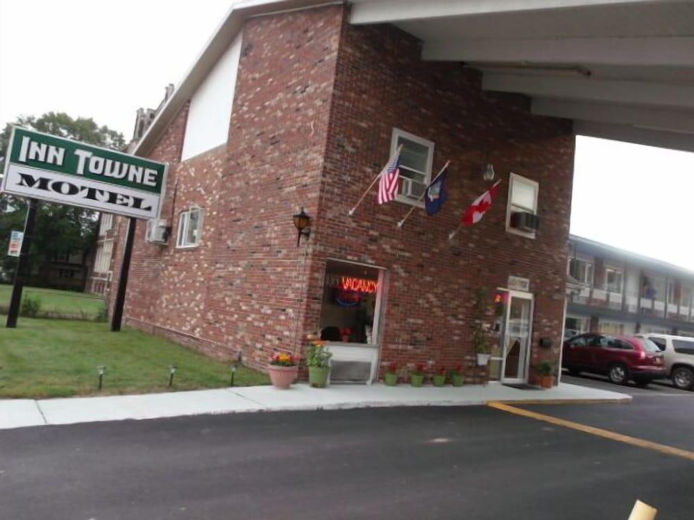 Inn Towne Motel photo 1
