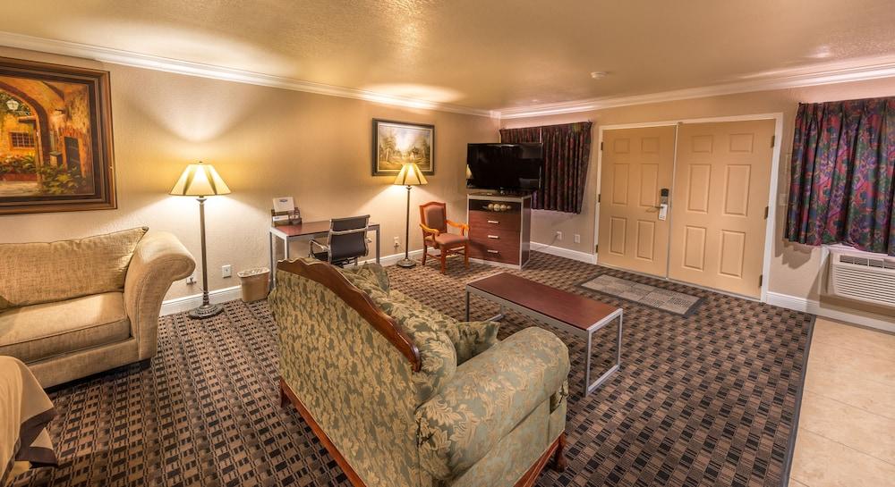 Edgewater Inn Reedley photo 10