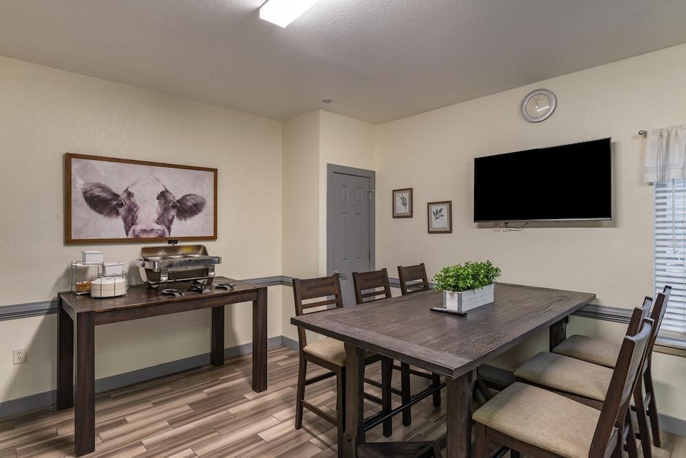 Stay-Over Suites photo 18