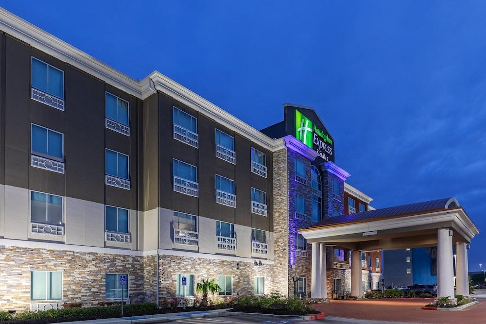Holiday Inn Express Hotel & Suites - Houston Space Center by IHG photo 40