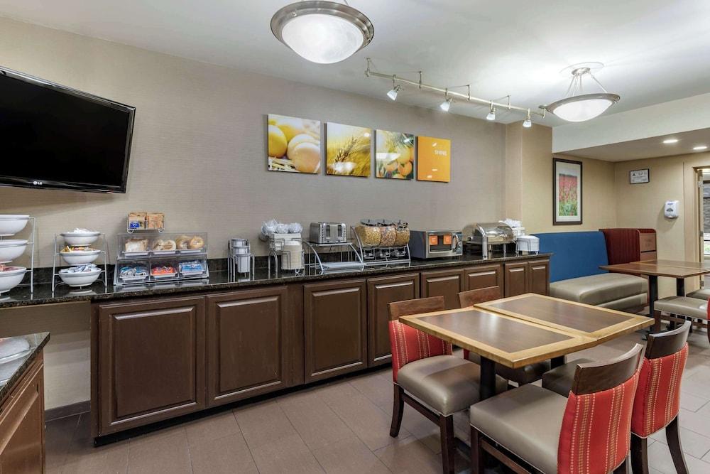 Comfort Inn Shelby photo 37