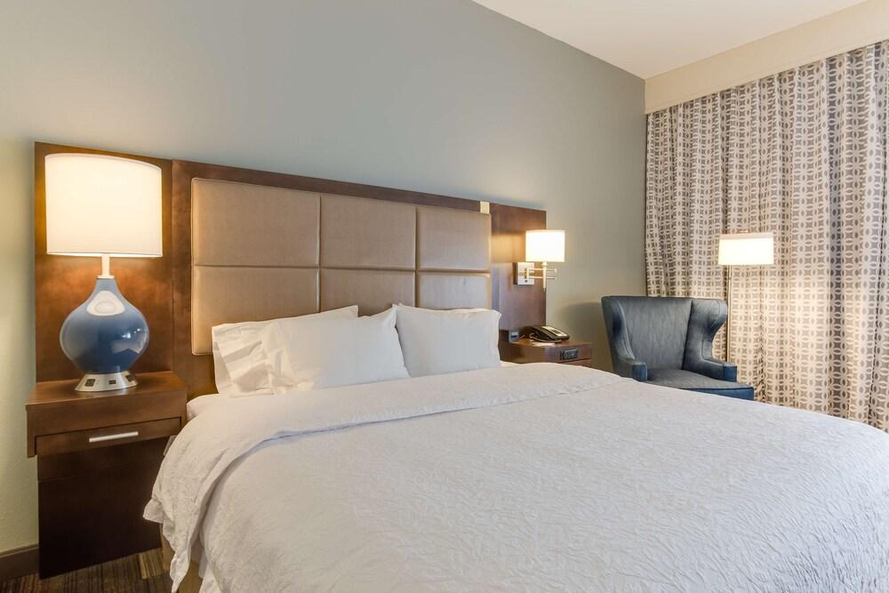 Hampton Inn Bellevue / Nashville-I-40 West photo 7
