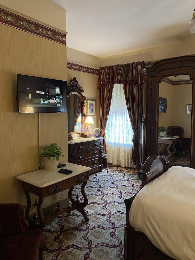 Atlantic Hotel photo 21