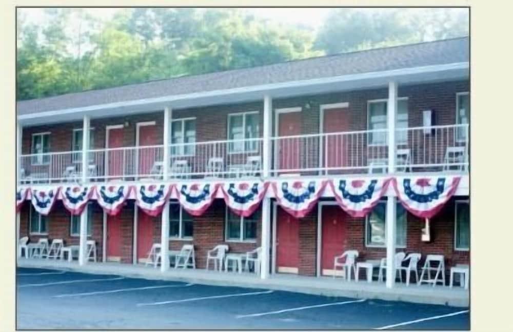 Creekwood Motel photo 1