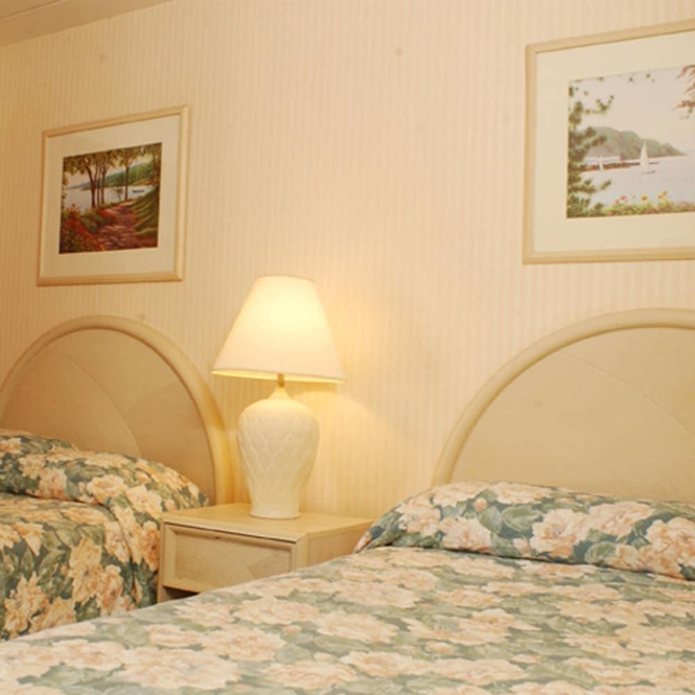 Meadow Court Inn photo 10