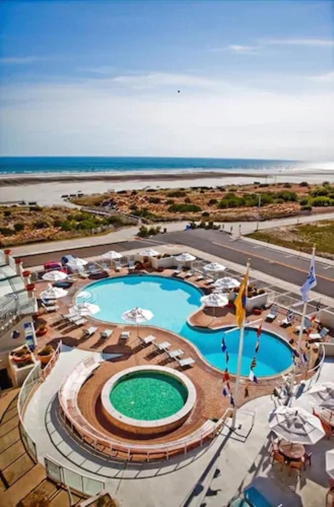Port Royal Oceanfront Hotel photo 22