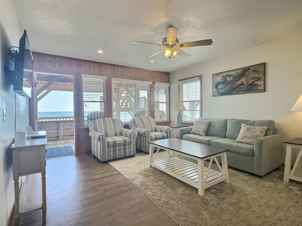 Lighthouse View Oceanfront Lodging photo 59