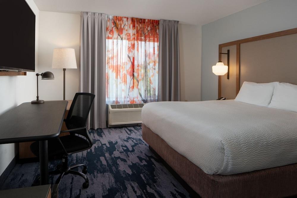 Fairfield Inn & Suites Fort Walton Beach-Eglin AFB photo 8