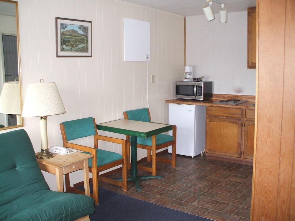 Ocean Avenue Inn photo 17