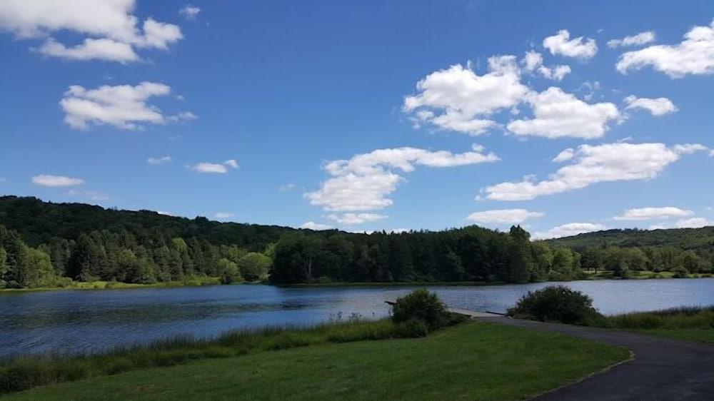 Spark by Hilton Clarks Summit photo 16