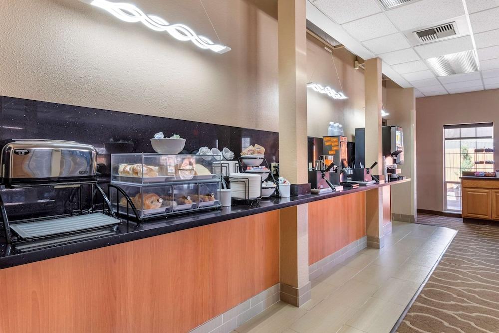 Comfort Inn & Suites Klamath Falls photo 48