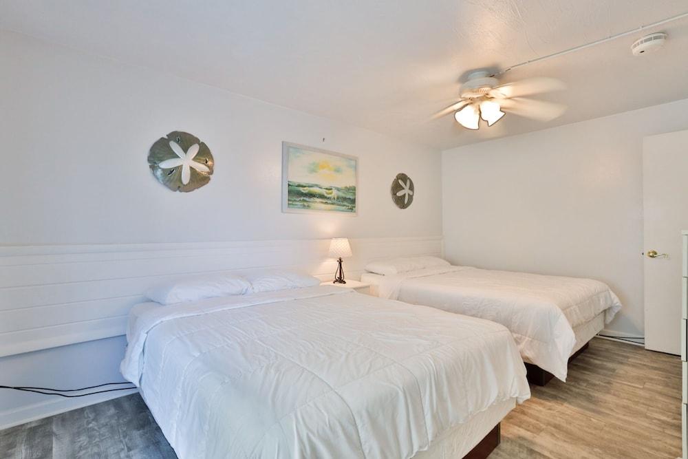 Coastal Waters Inn photo 11