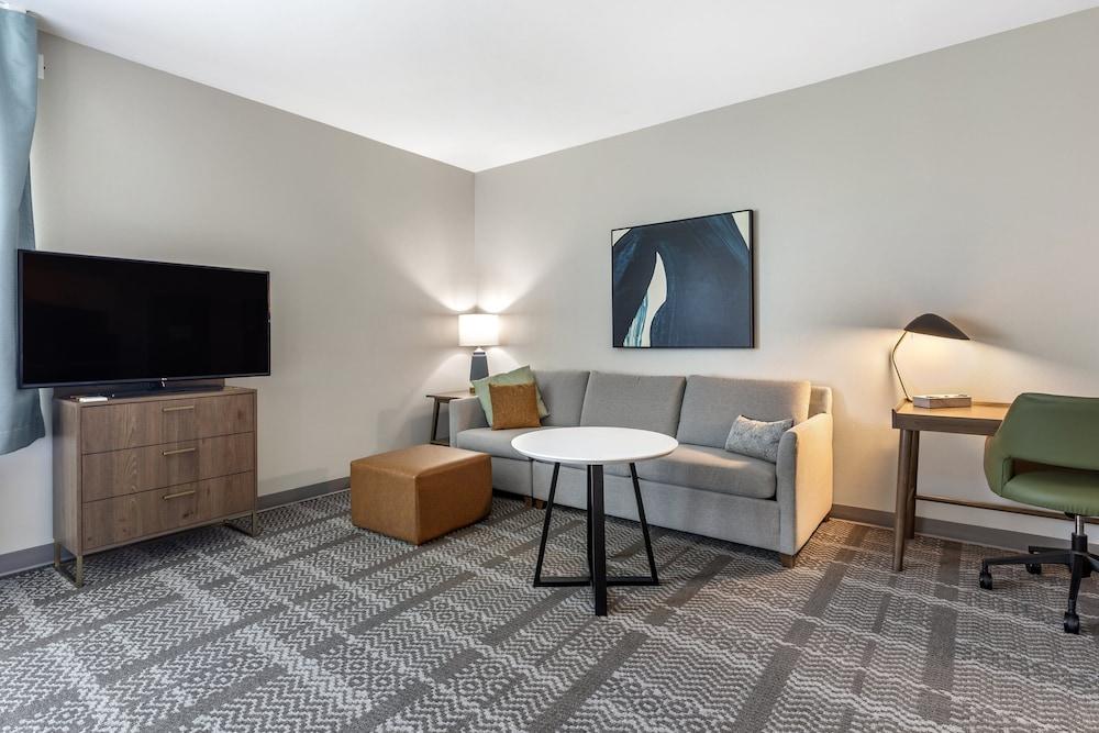 Staybridge Suites Dallas Grand Prairie by IHG photo 7