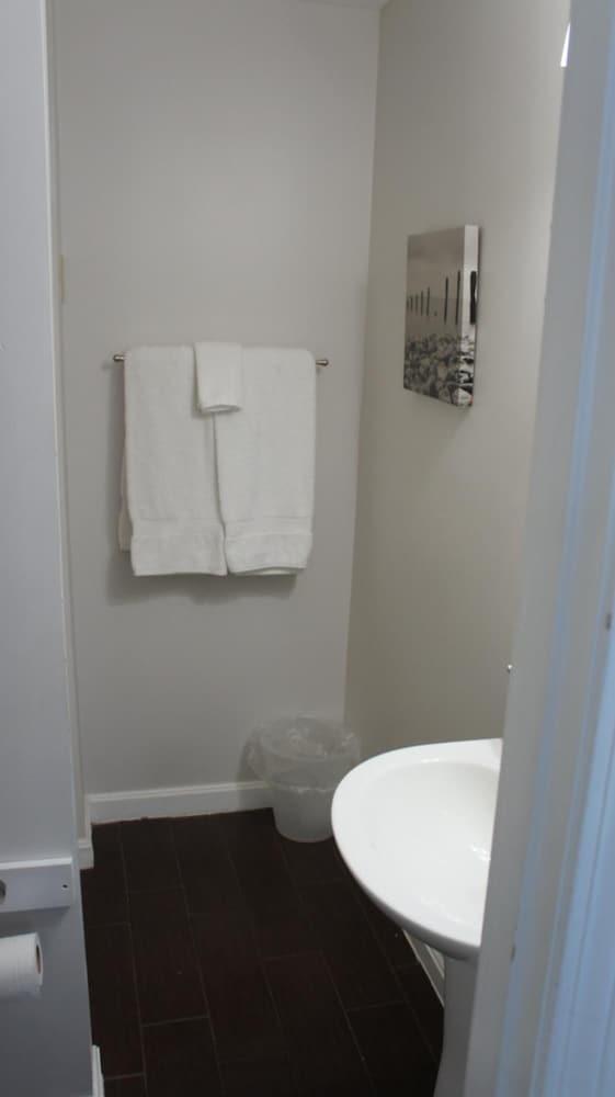 Atlantic Sands photo 3