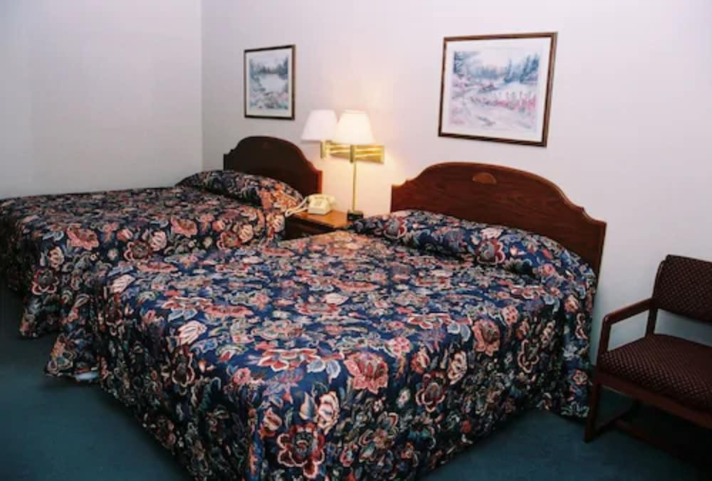Benny's Colville Inn photo 4