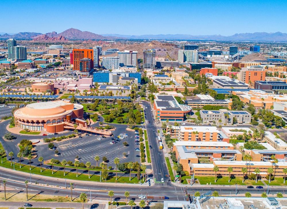 Tempe Oasis photo 17