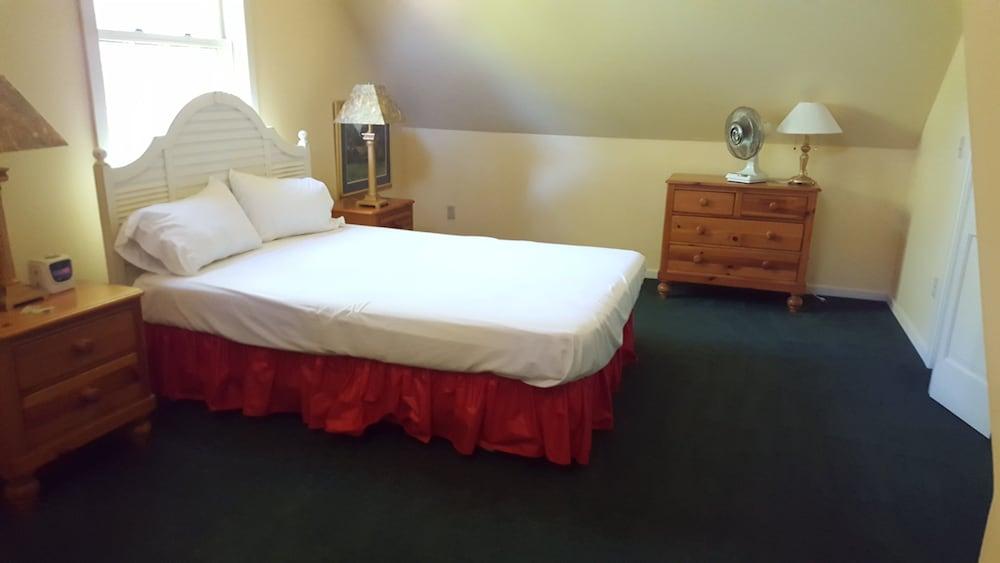 Drummond Island Resort photo 3