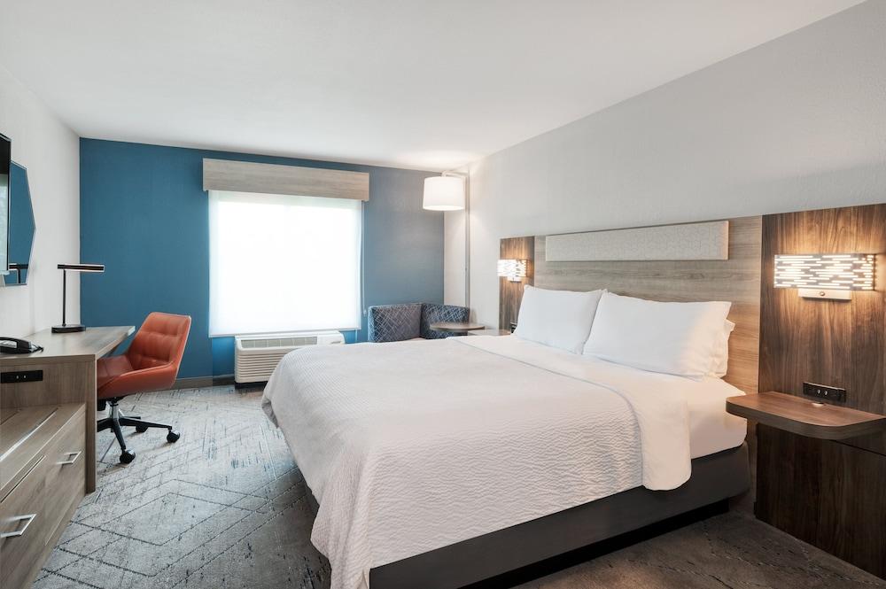Holiday Inn Express Hotel & Suites Greenwood by IHG photo 28
