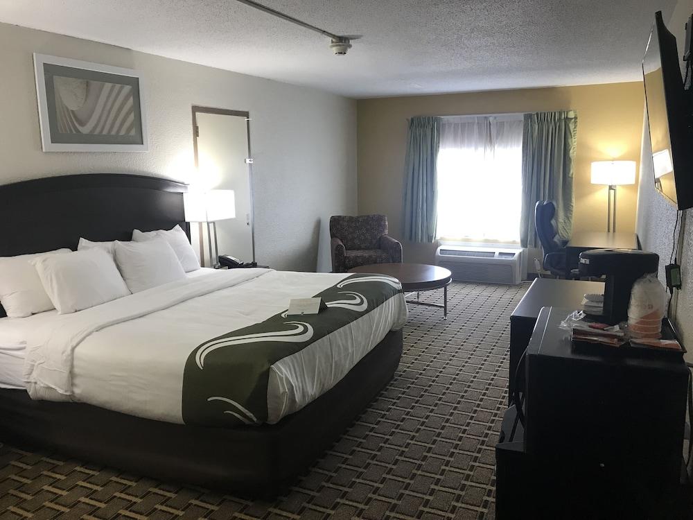 Quality Inn Vincennes photo 3