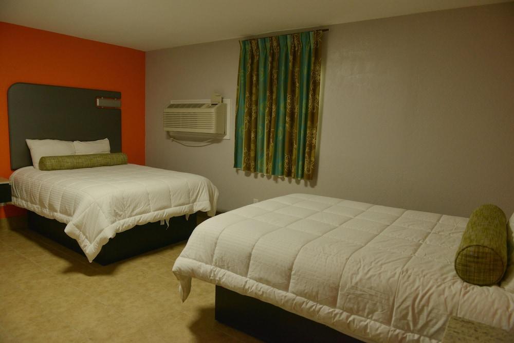Rodeway Inn & Suites Winter Haven Chain Of Lakes photo 23
