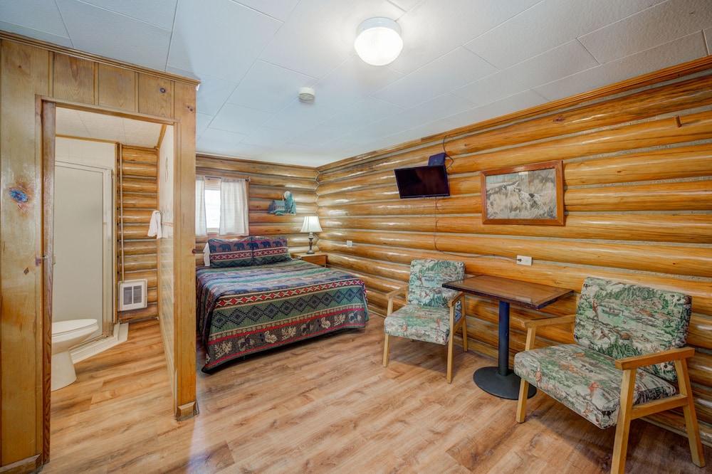 Sportsmans Lodge photo 25