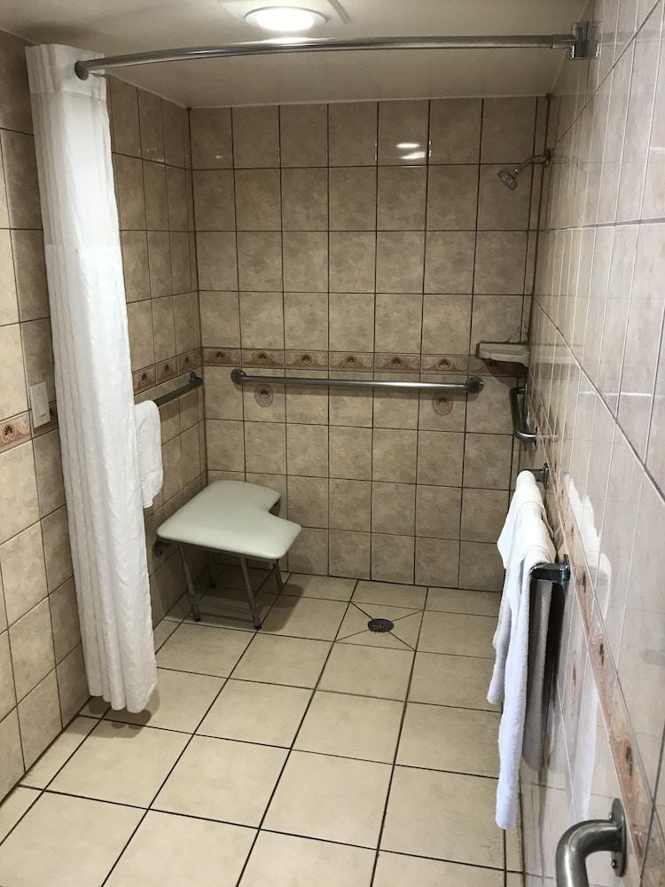 Economy Inn LAX photo 30